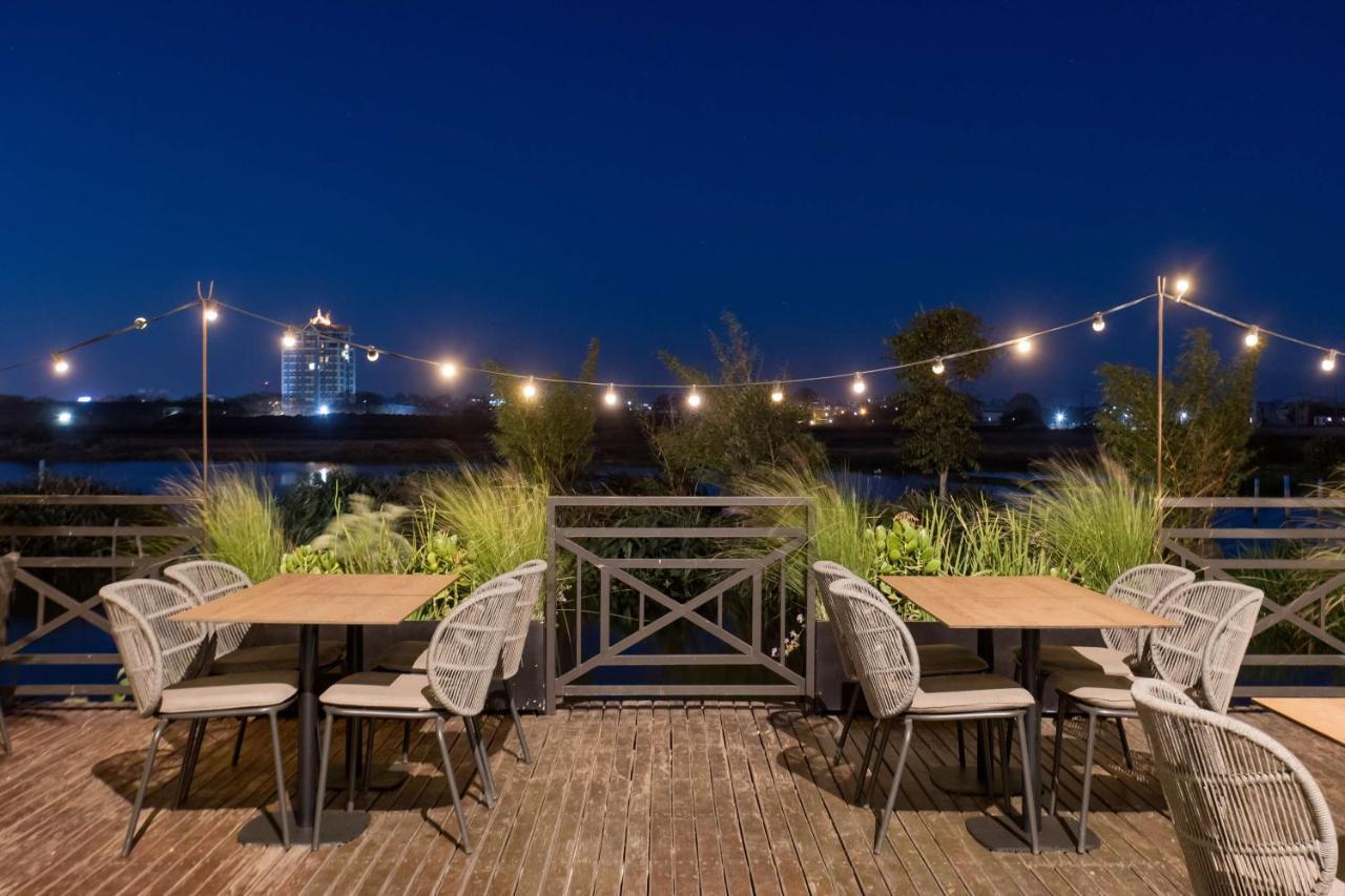 Radisson Hotel Tamboho Waterfront Antananarivo Kültér fotó