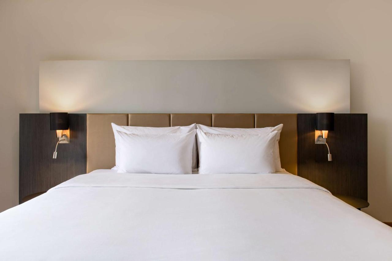 Radisson Hotel Tamboho Waterfront Antananarivo Kültér fotó