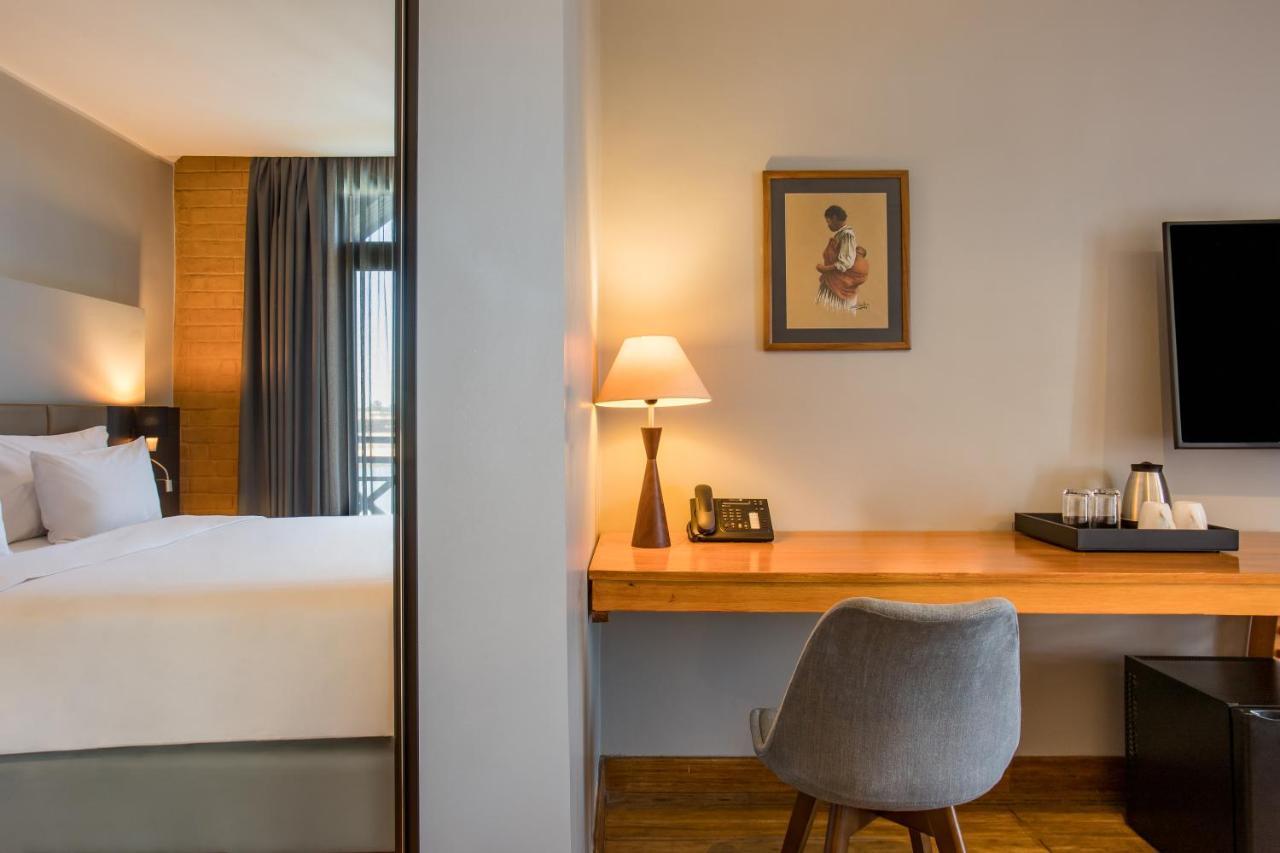 Radisson Hotel Tamboho Waterfront Antananarivo Kültér fotó