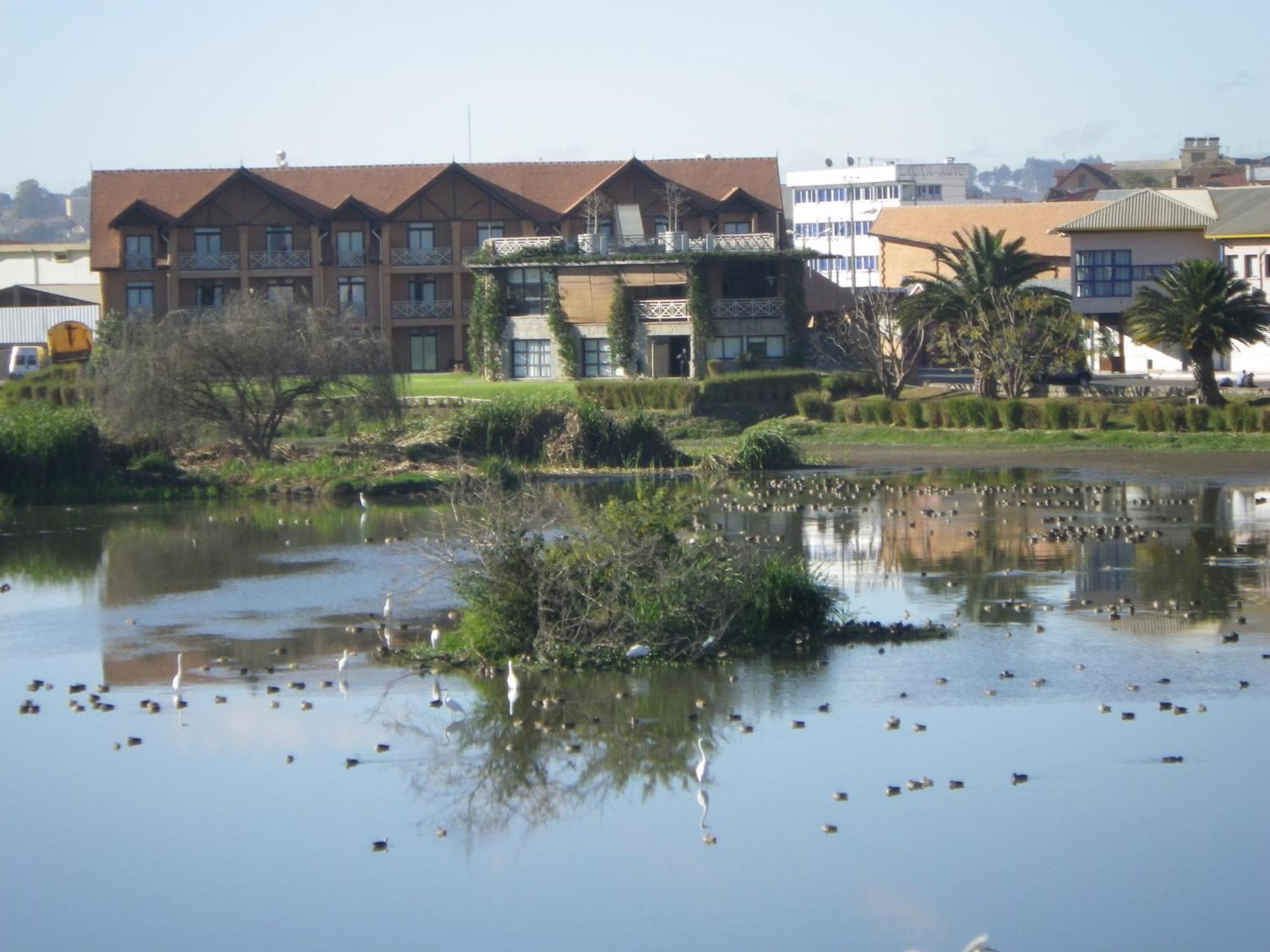 Radisson Hotel Tamboho Waterfront Antananarivo Kültér fotó